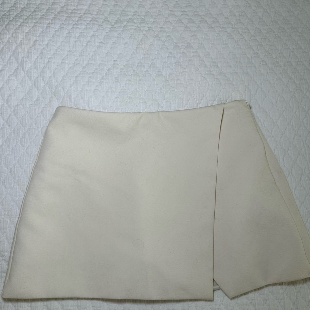 Zara Cream Wrap-Style Mini Skirt